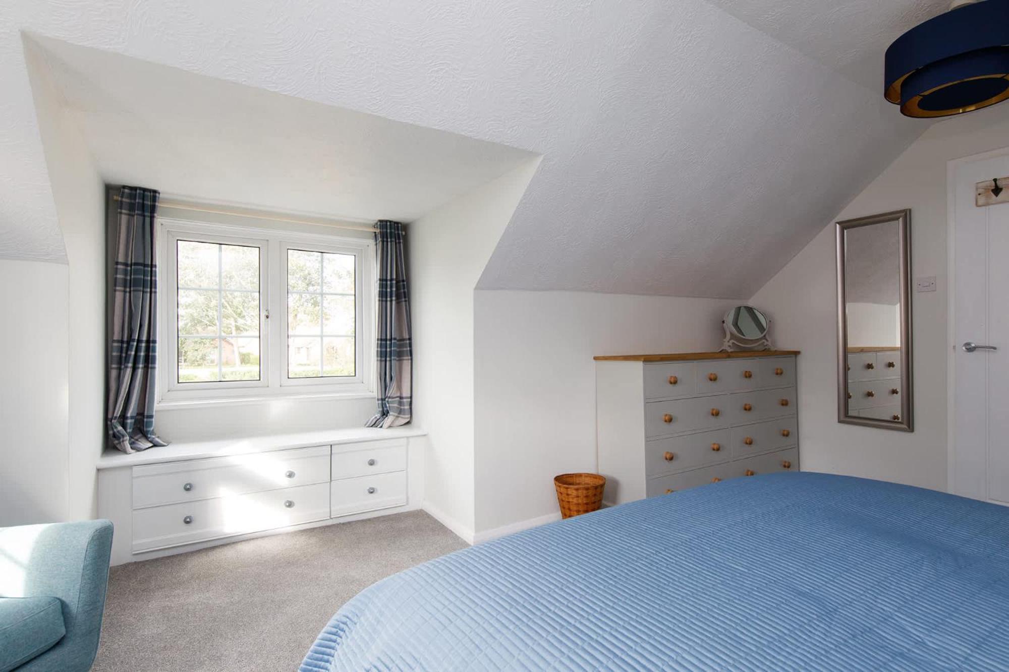 Spacious Home For 8 In Witterings - Walk To Beach 이스트 위터링 외부 사진